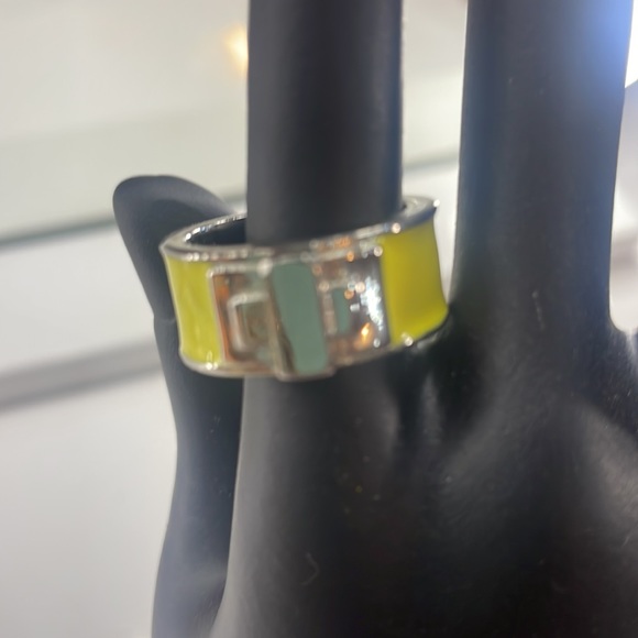 BCBG MaxAzaria Yellow, Cocktail, Silver Cross, Ring, size 8 - Picture 6 of 6